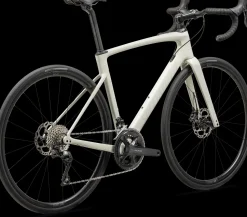 Roubaix SL8 Sport 105
