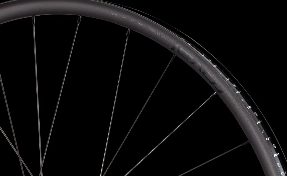 Roval Traverse Alloy 350 6B